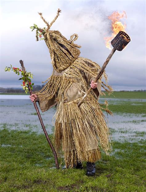 Traditional Pagan Clothing: Blending Fashion and Spirituality